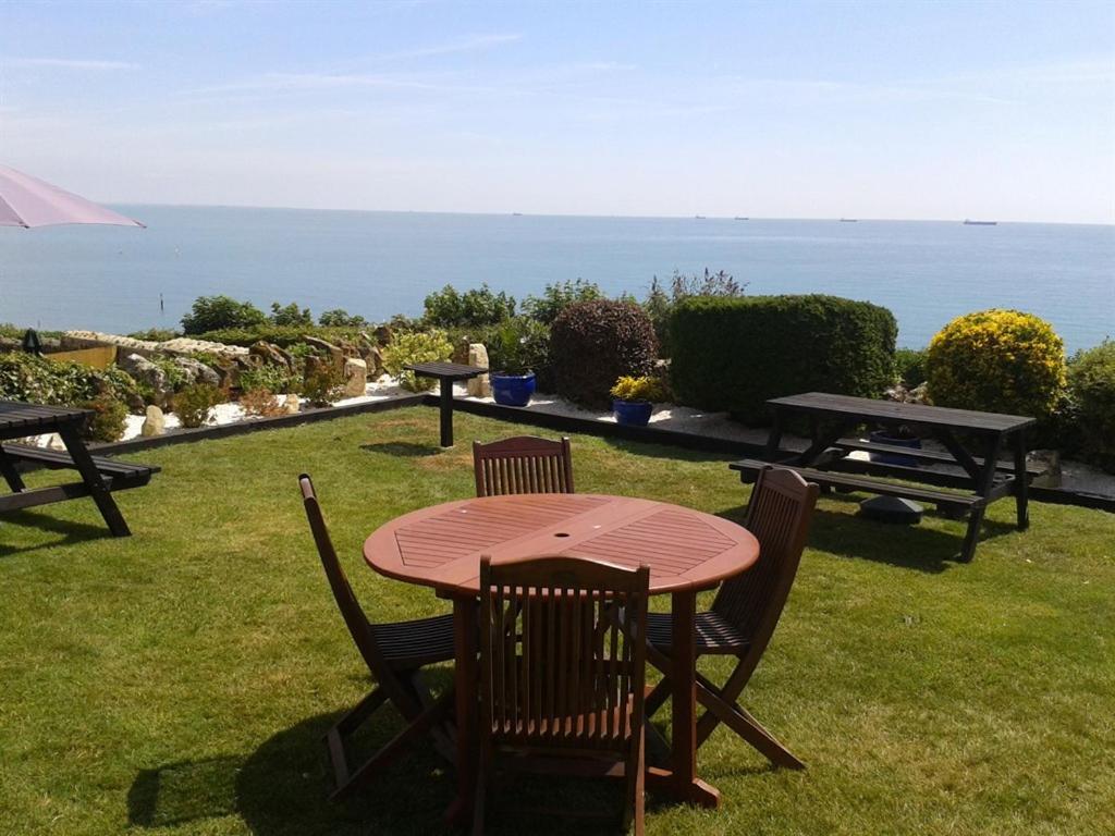 The Cliff Hall Shanklin Exterior foto